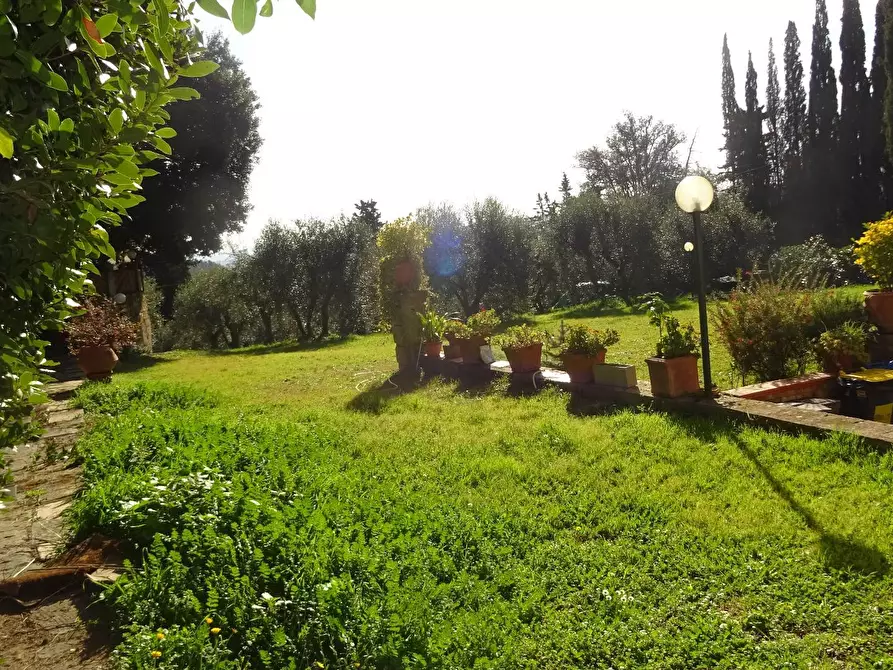 Immagine 35 di Villa in vendita  a Montespertoli