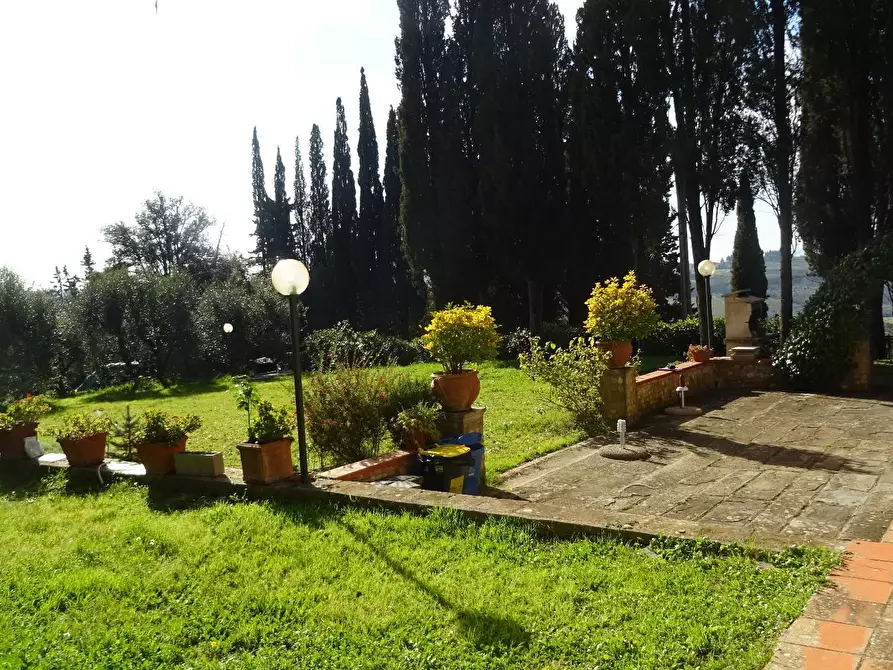 Immagine 36 di Villa in vendita  a Montespertoli