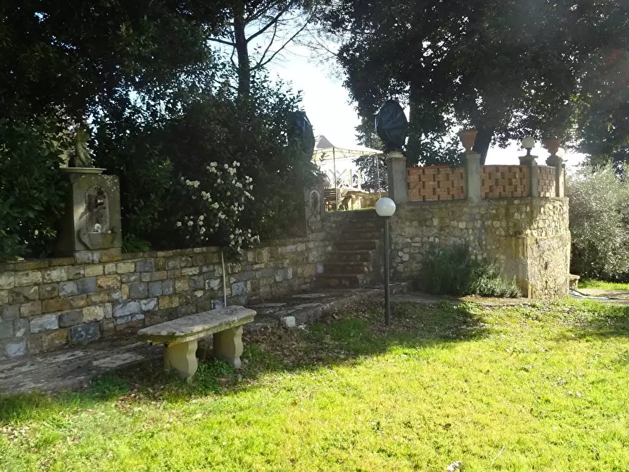 Immagine 39 di Villa in vendita  a Montespertoli