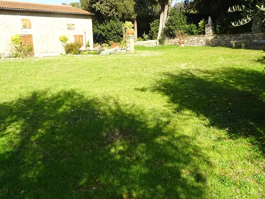 Immagine 46 di Villa in vendita  a Montespertoli