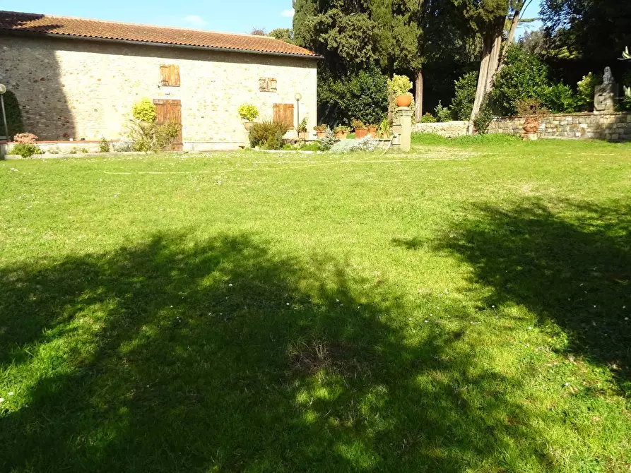 Immagine 47 di Villa in vendita  a Montespertoli