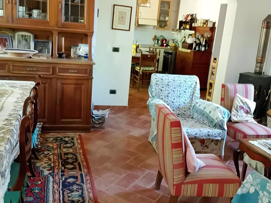 Immagine 11 di Villa in vendita  a Montespertoli