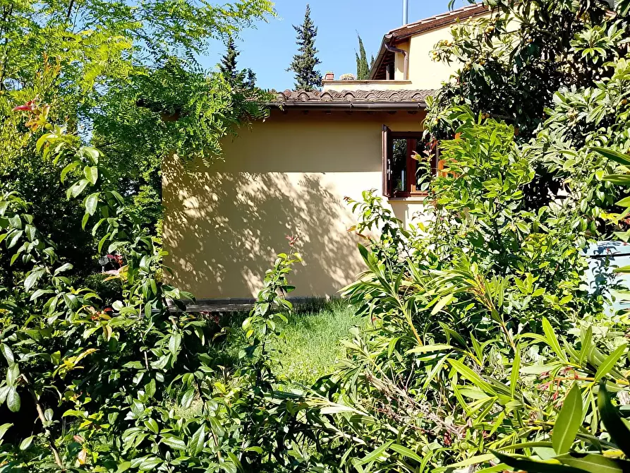 Immagine 4 di Villa in vendita  a Montespertoli
