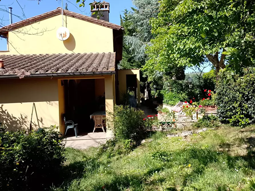 Immagine 3 di Villa in vendita  a Montespertoli