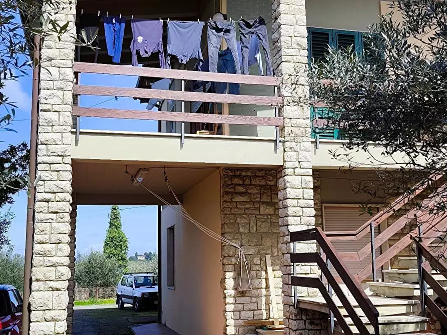 Immagine 2 di Villa in vendita  a Montespertoli