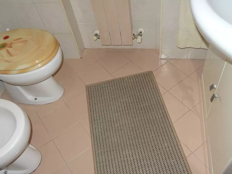 Immagine 23 di Villetta a schiera in vendita  a Capraia E Limite