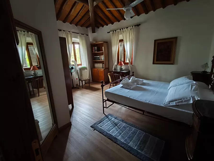 Immagine 13 di Villa in vendita  a Montespertoli