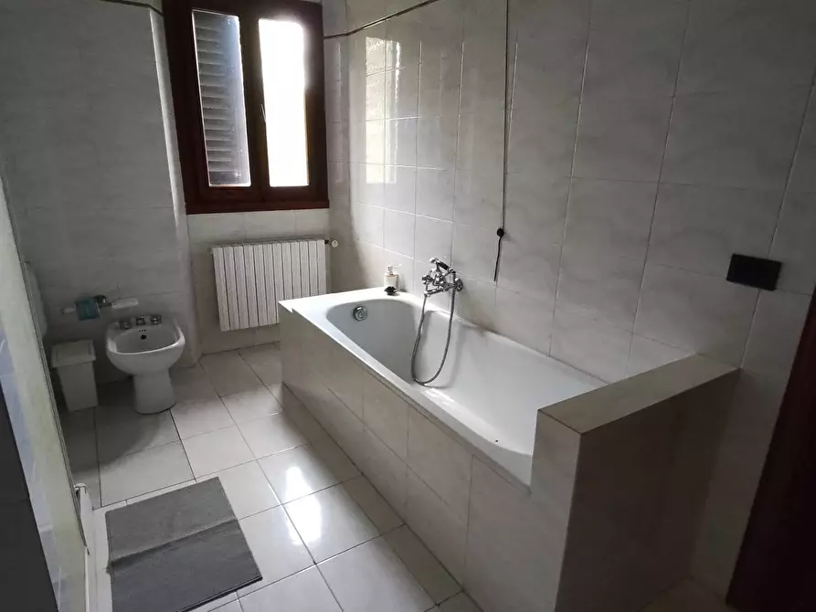 Immagine 16 di Villa in vendita  a Montespertoli