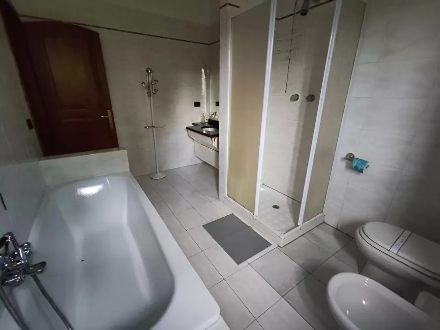 Immagine 17 di Villa in vendita  a Montespertoli