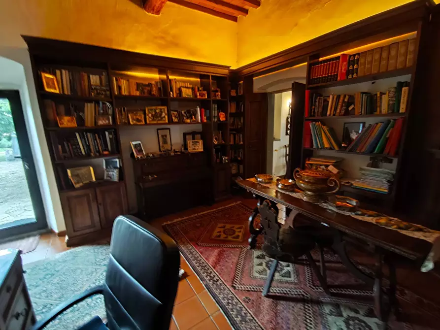 Immagine 61 di Villa in vendita  a Montespertoli