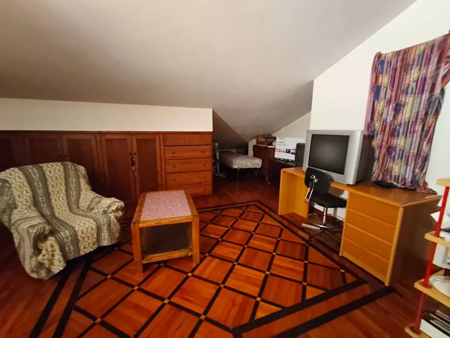 Immagine 35 di Villetta a schiera in vendita  a Montespertoli