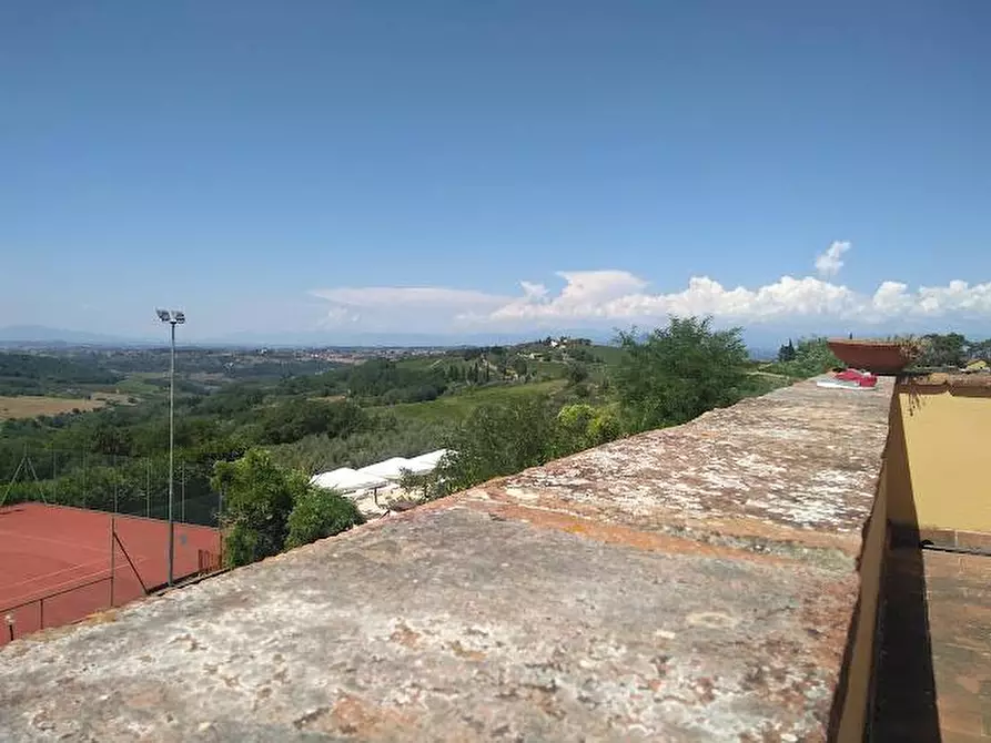 Immagine 12 di Agriturismo in vendita  a Montespertoli