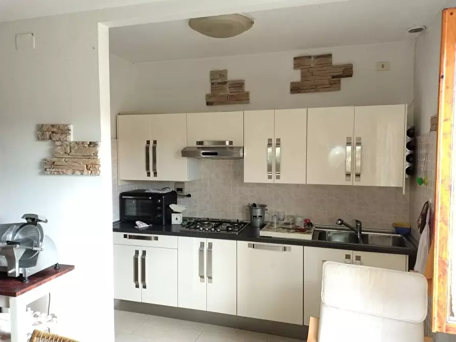 Immagine 1 di Villetta a schiera in vendita  a Montespertoli