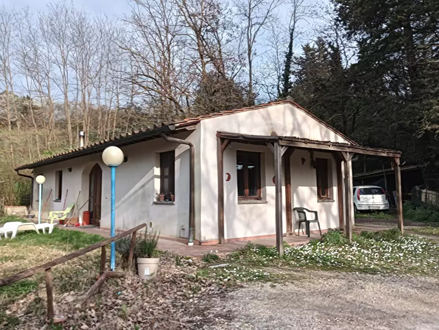 Immagine 1 di Villa in vendita  a Montespertoli