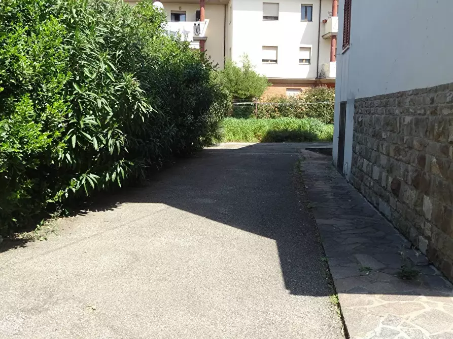 Immagine 26 di Appartamento in vendita  a Montelupo Fiorentino