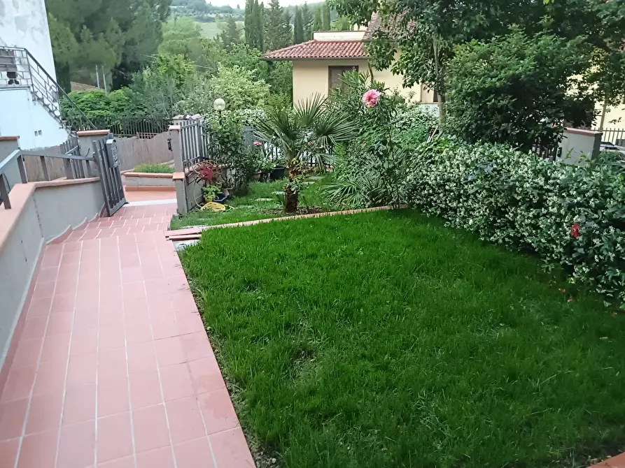 Immagine 17 di Villetta a schiera in vendita  a Montespertoli
