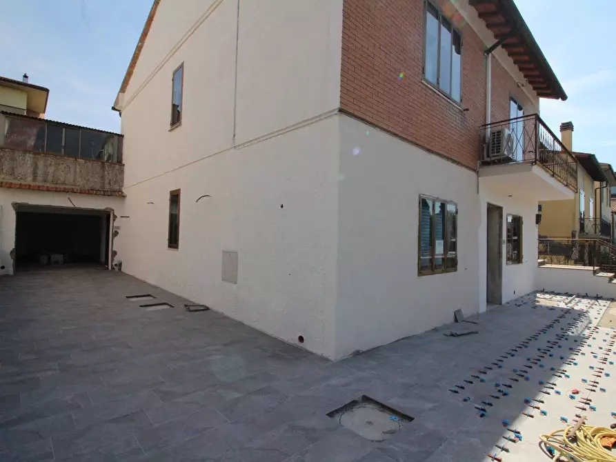 Immagine 1 di Appartamento in vendita  a Montespertoli