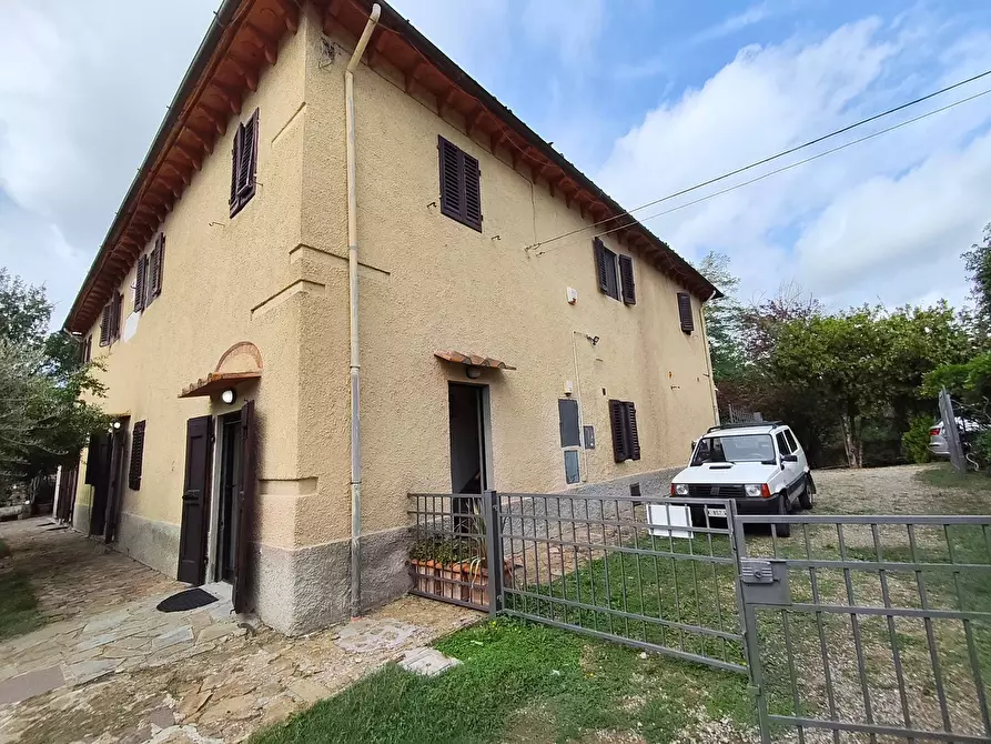 Immagine 1 di Villa in vendita  a Montespertoli