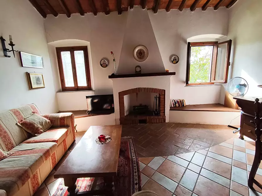 Immagine 10 di Villa in vendita  a Montespertoli