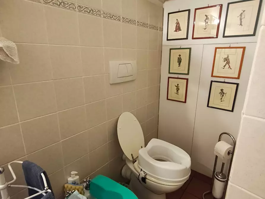 Immagine 61 di Villa in vendita  a Montespertoli