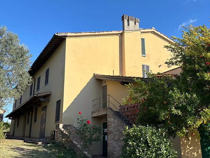 Immagine 1 di Agriturismo in vendita  a Montespertoli