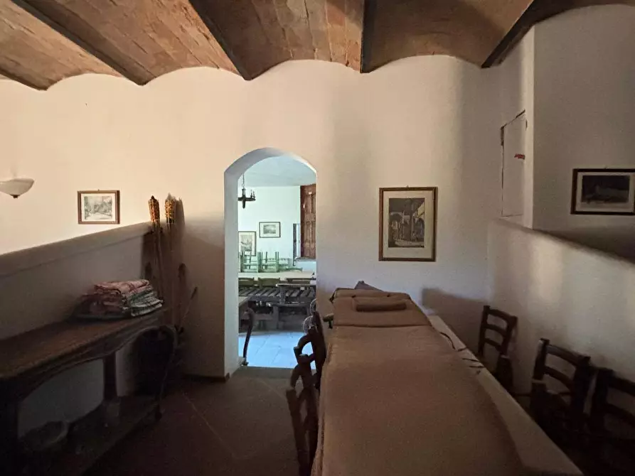 Immagine 12 di Agriturismo in vendita  a Montespertoli