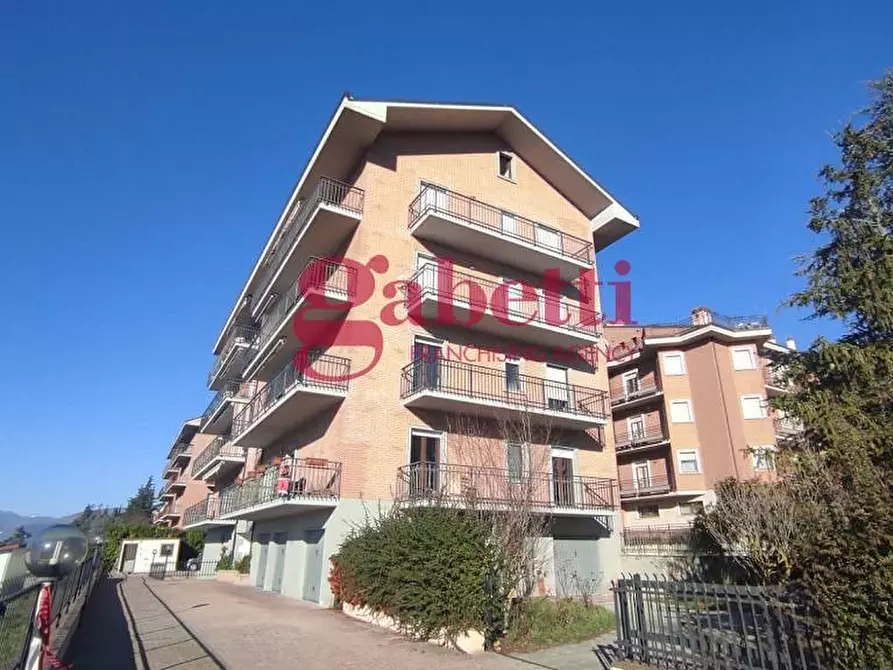 Immagine 1 di Appartamento in vendita  in via del Castelvecchio a L'aquila