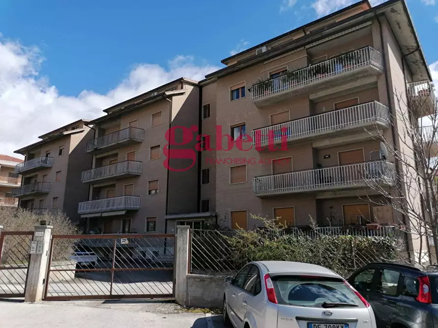 Immagine 1 di Appartamento in vendita  in Vial Aldo Moro a L'aquila