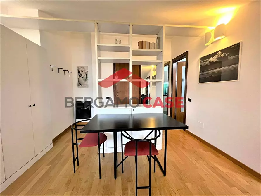 Immagine 2 di Appartamento in vendita  in Via Giosue' Carducci 3 a Bergamo