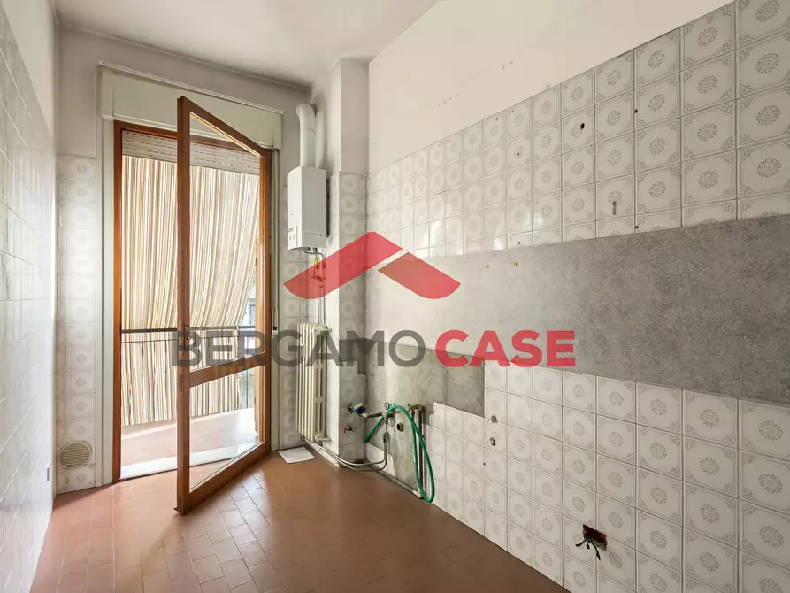 Immagine 3 di Appartamento in vendita  in Via Milano a Curno