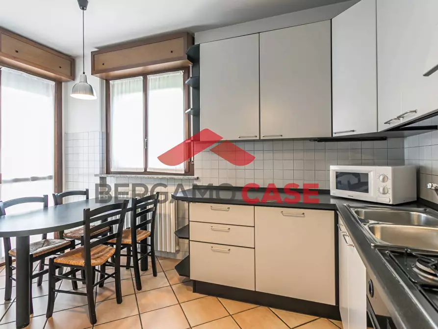 Immagine 5 di Appartamento in vendita  in Via Spino a Bergamo