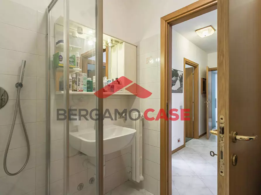 Immagine 9 di Appartamento in vendita  in Via Marconi a Seriate