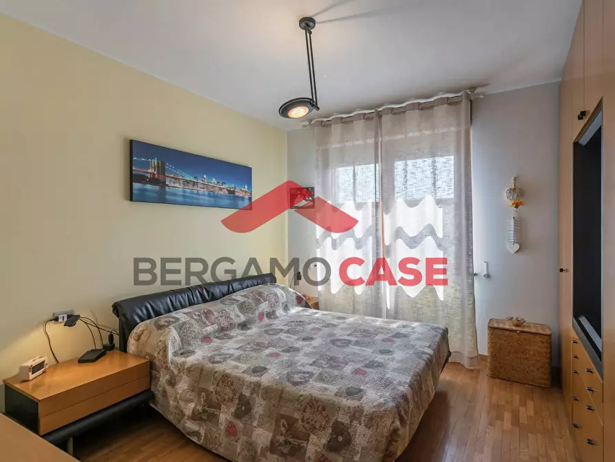 Immagine 5 di Appartamento in vendita  in Via Marconi a Seriate