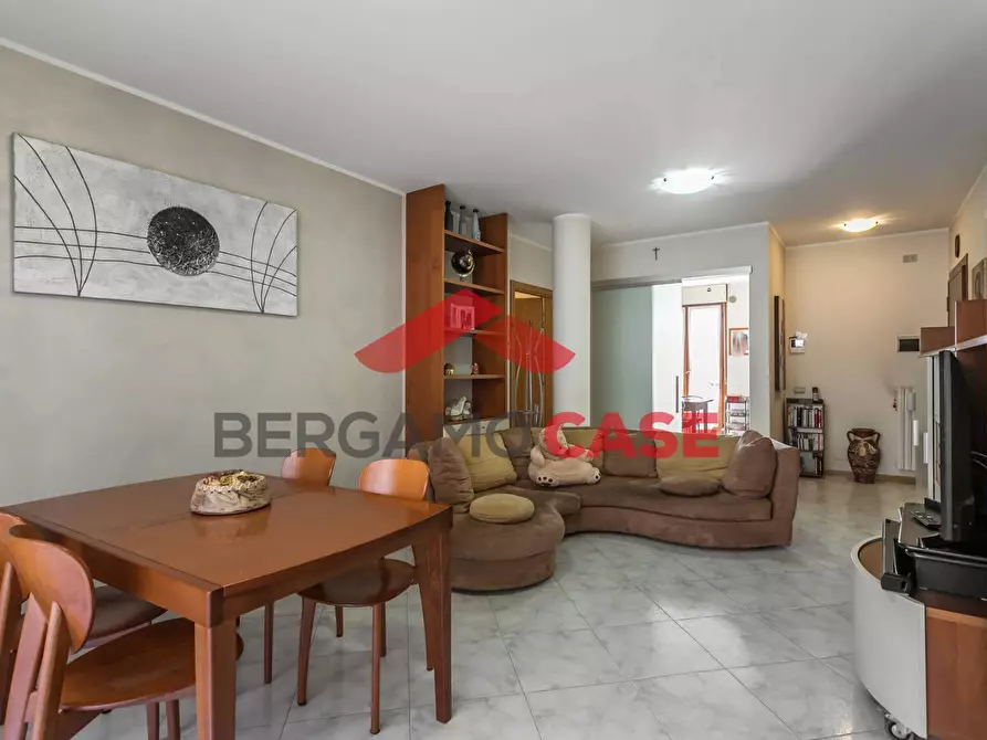 Immagine 1 di Appartamento in vendita  in Via Marconi a Seriate