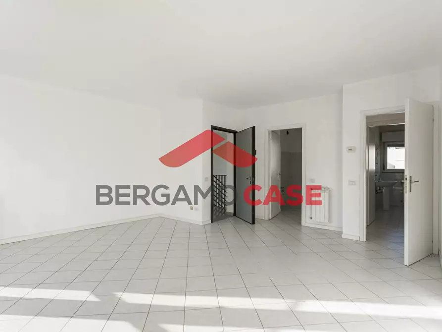 Immagine 3 di Appartamento in vendita  in Via Puccini 6 a Seriate