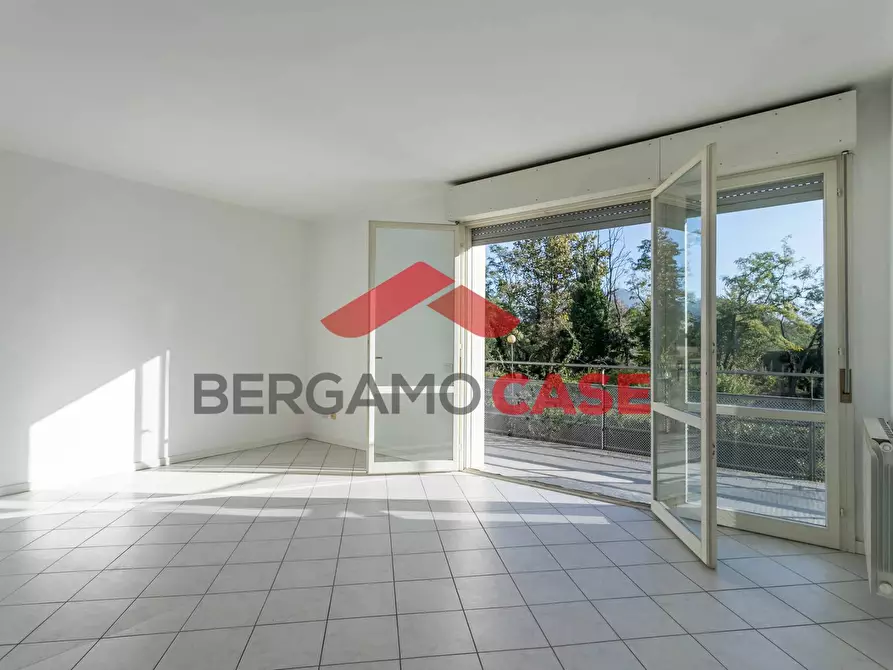 Immagine 4 di Appartamento in vendita  in Via Puccini 6 a Seriate