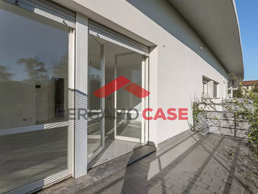 Immagine 11 di Appartamento in vendita  in Via Puccini 6 a Seriate