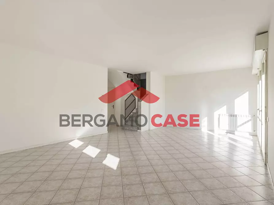 Immagine 2 di Villetta a schiera in vendita  in Via Puccini 6 a Seriate