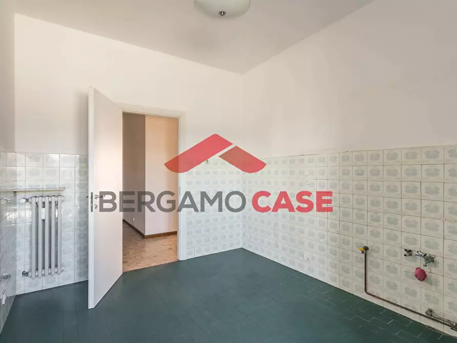 Immagine 6 di Appartamento in vendita  in Via Pitentino a Bergamo