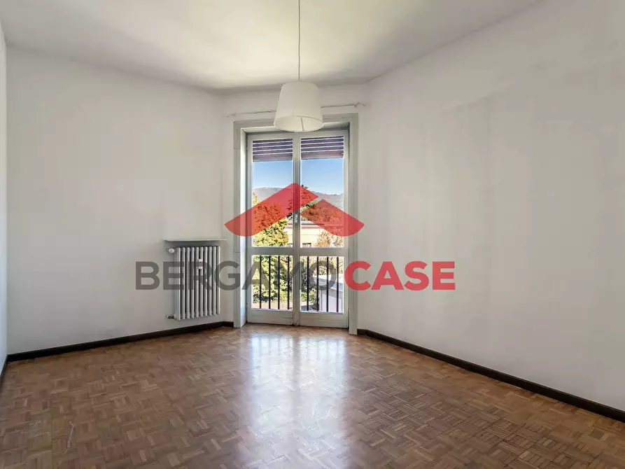 Immagine 7 di Appartamento in vendita  in Via Pitentino a Bergamo