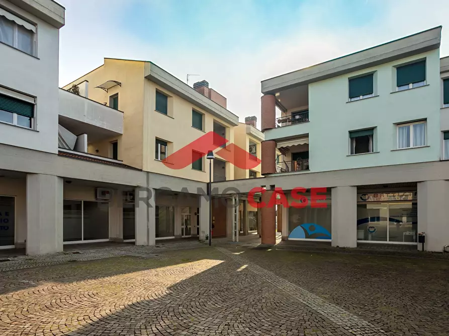 Immagine 13 di Appartamento in vendita  in Piazza Aldo Moro 24 a Grassobbio