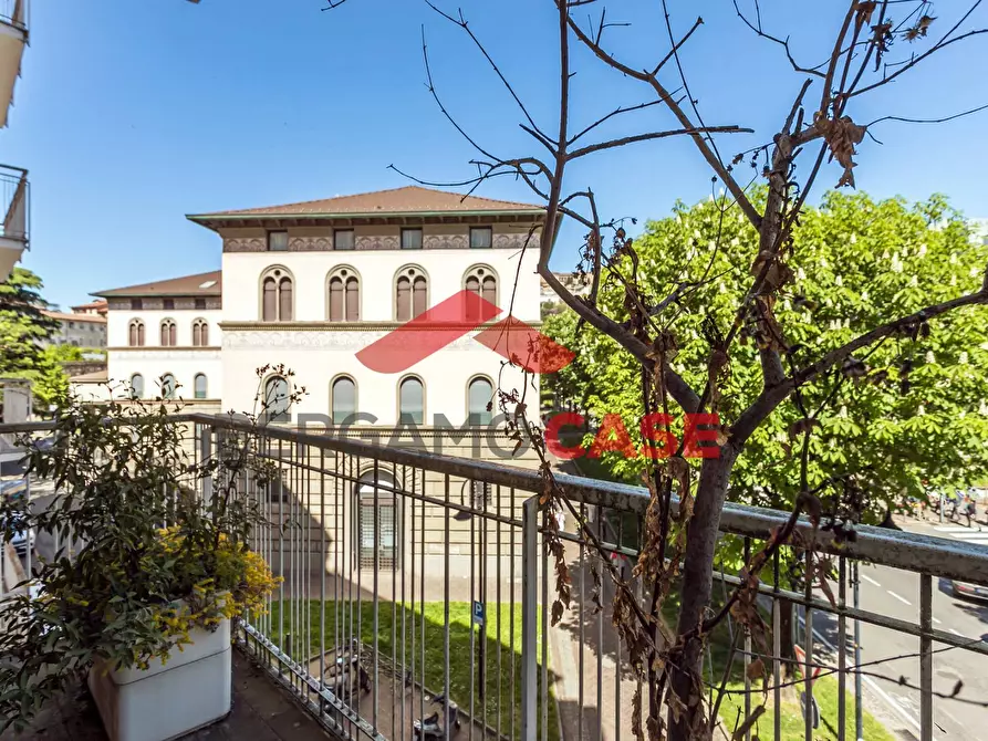 Immagine 9 di Appartamento in vendita  in Via San Benedetto a Bergamo