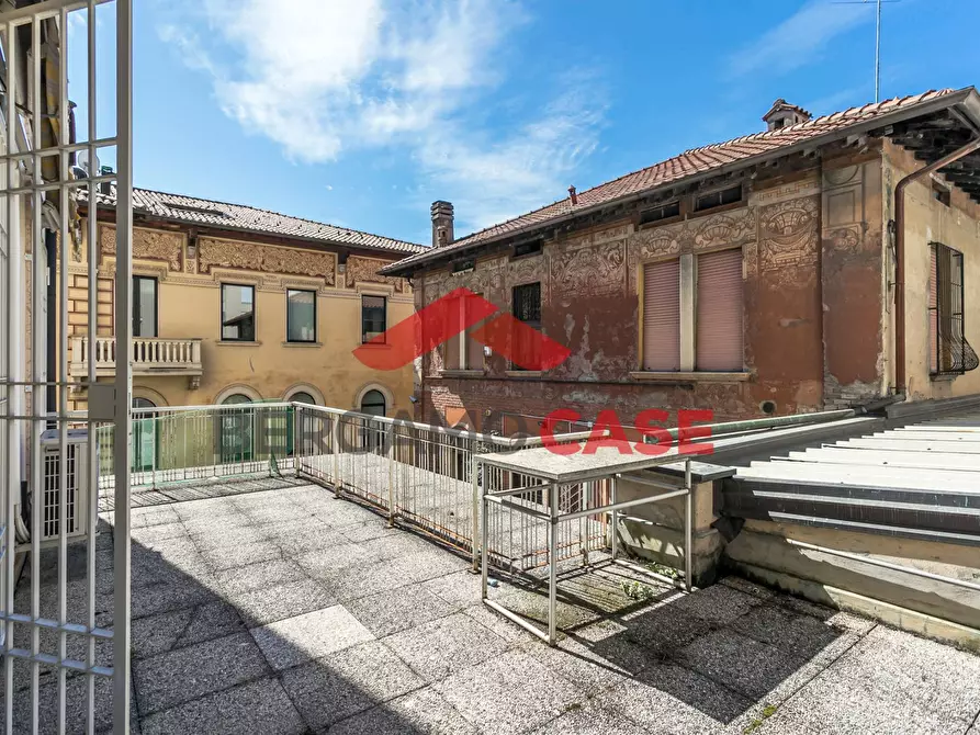 Immagine 8 di Appartamento in vendita  in Via San Benedetto a Bergamo