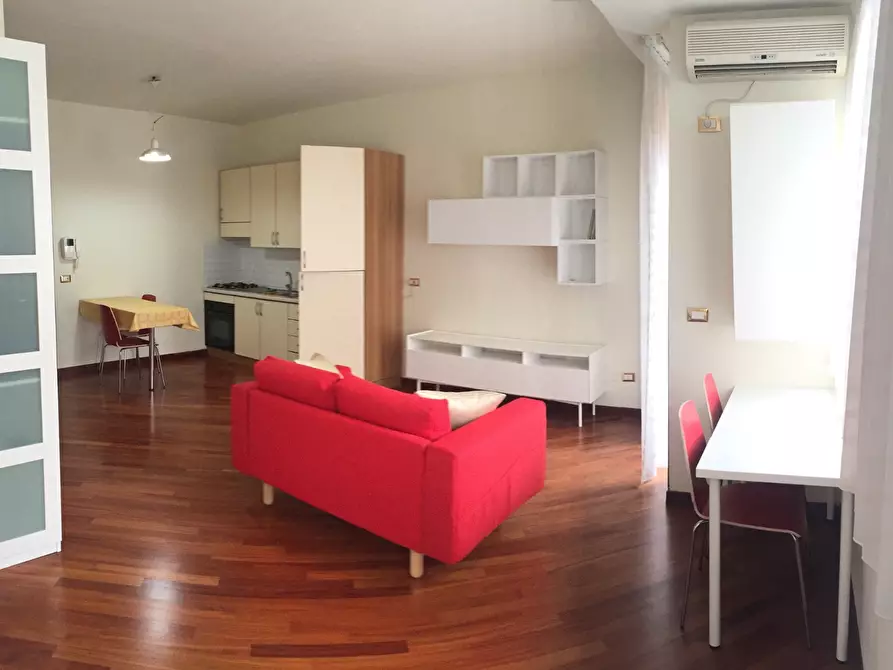 Immagine 1 di Appartamento in affitto  a Pisa