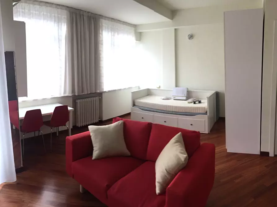 Immagine 12 di Appartamento in affitto  a Pisa