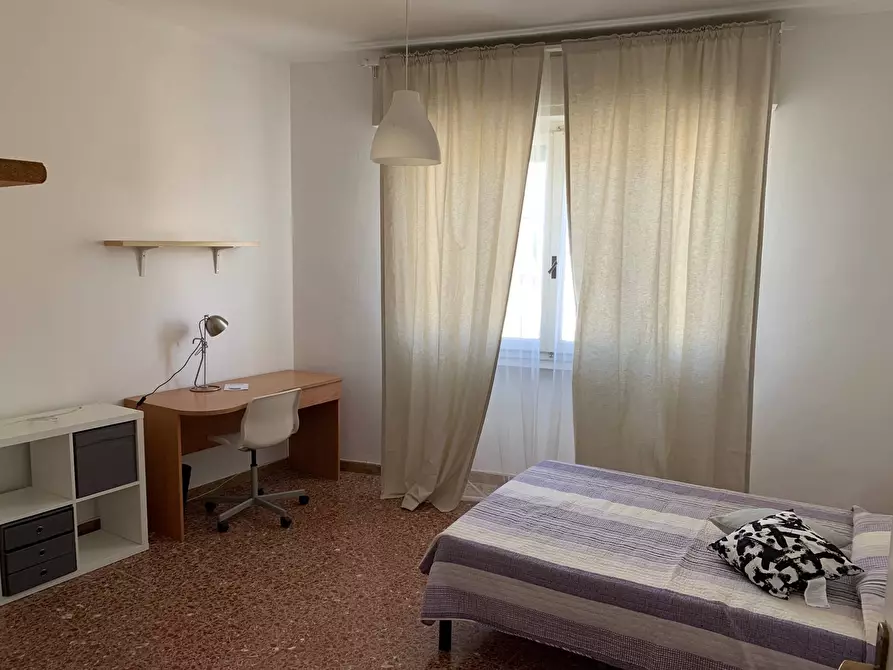 Immagine 8 di Appartamento in affitto  a Pisa