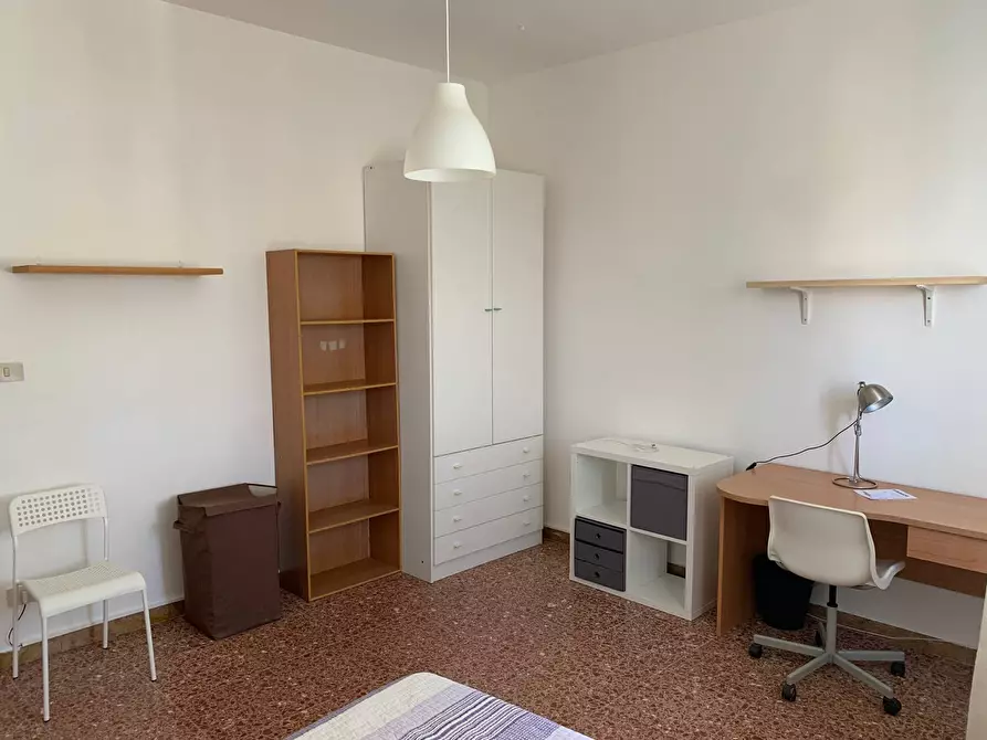 Immagine 2 di Appartamento in affitto  a Pisa