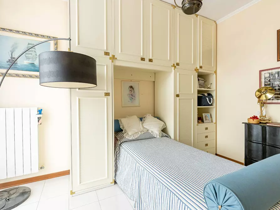 Immagine 9 di Villa in vendita  a Vecchiano