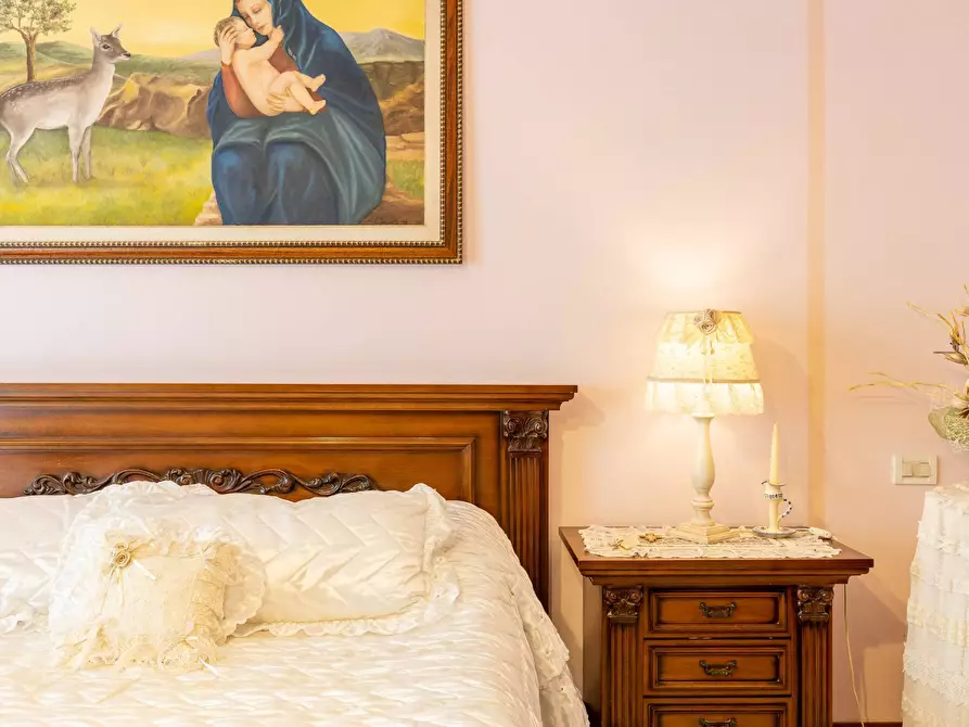 Immagine 20 di Villa in vendita  a Vecchiano