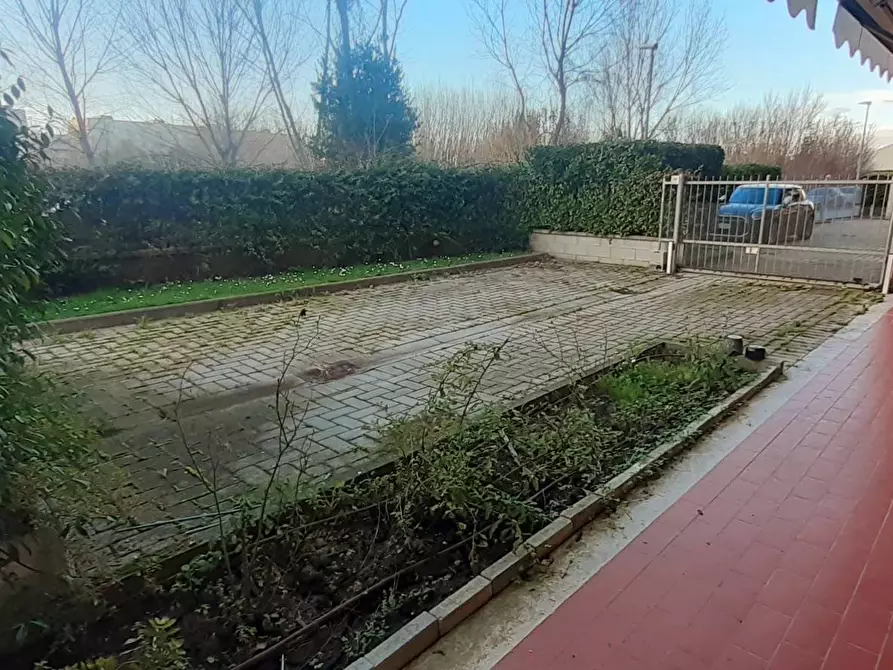 Immagine 27 di Appartamento in affitto  a Pisa